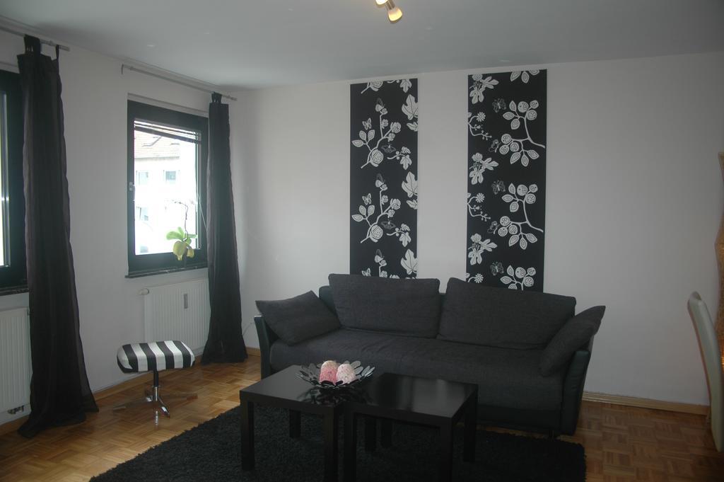 Koeln Appartement Bilik gambar