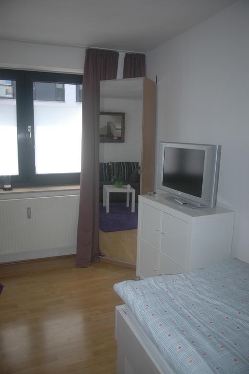 Koeln Appartement Bilik gambar