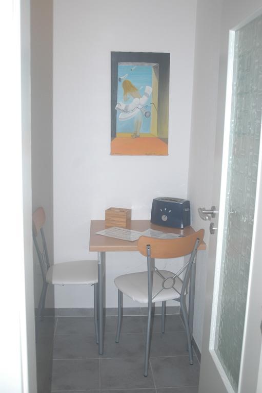Koeln Appartement Bilik gambar